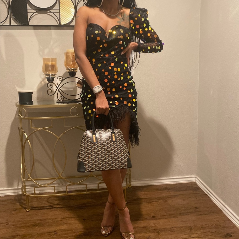 One shoulder dress